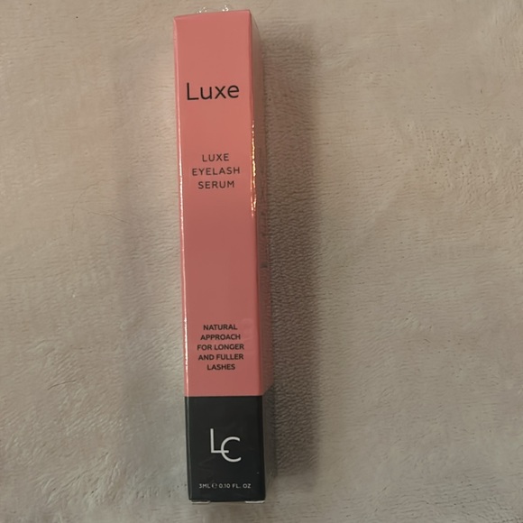 Luxe Cosmetics Luxe Eyelash Serum - Picture 3 of 7
